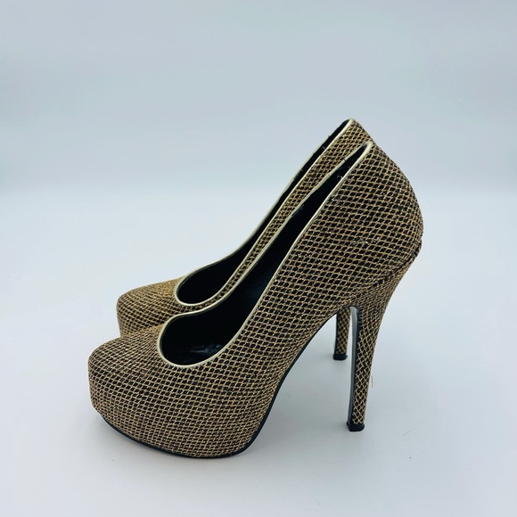 BETTIE PAGE GOLD METALLIC SPRJLE EYELET HEEL PUMPS - Picture 4 of 7